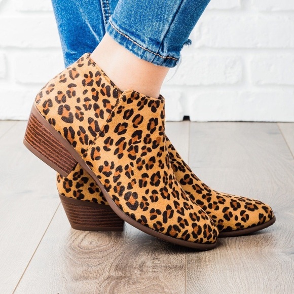 Leopard Print Vegan Suede Casual Bootie - Picture 3 of 4
